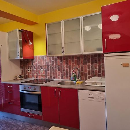 Apartments Jelena Peroj Εξωτερικό φωτογραφία