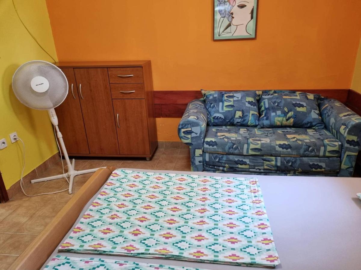 Apartments Jelena Peroj Εξωτερικό φωτογραφία