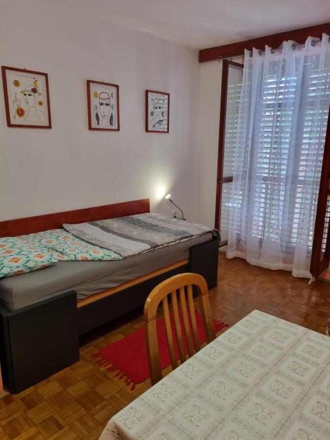 Apartments Jelena Peroj Εξωτερικό φωτογραφία