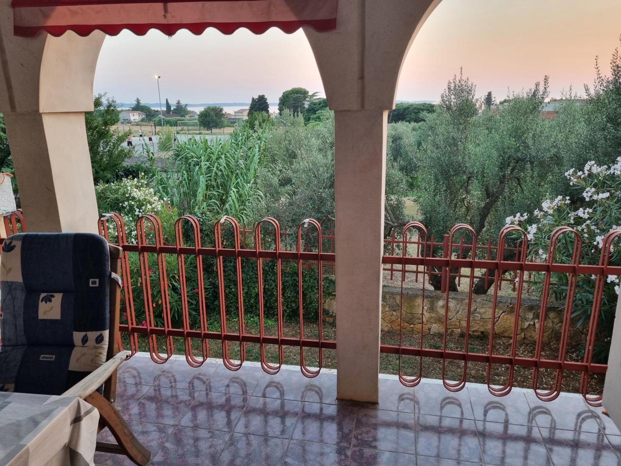 Apartments Jelena Peroj Εξωτερικό φωτογραφία